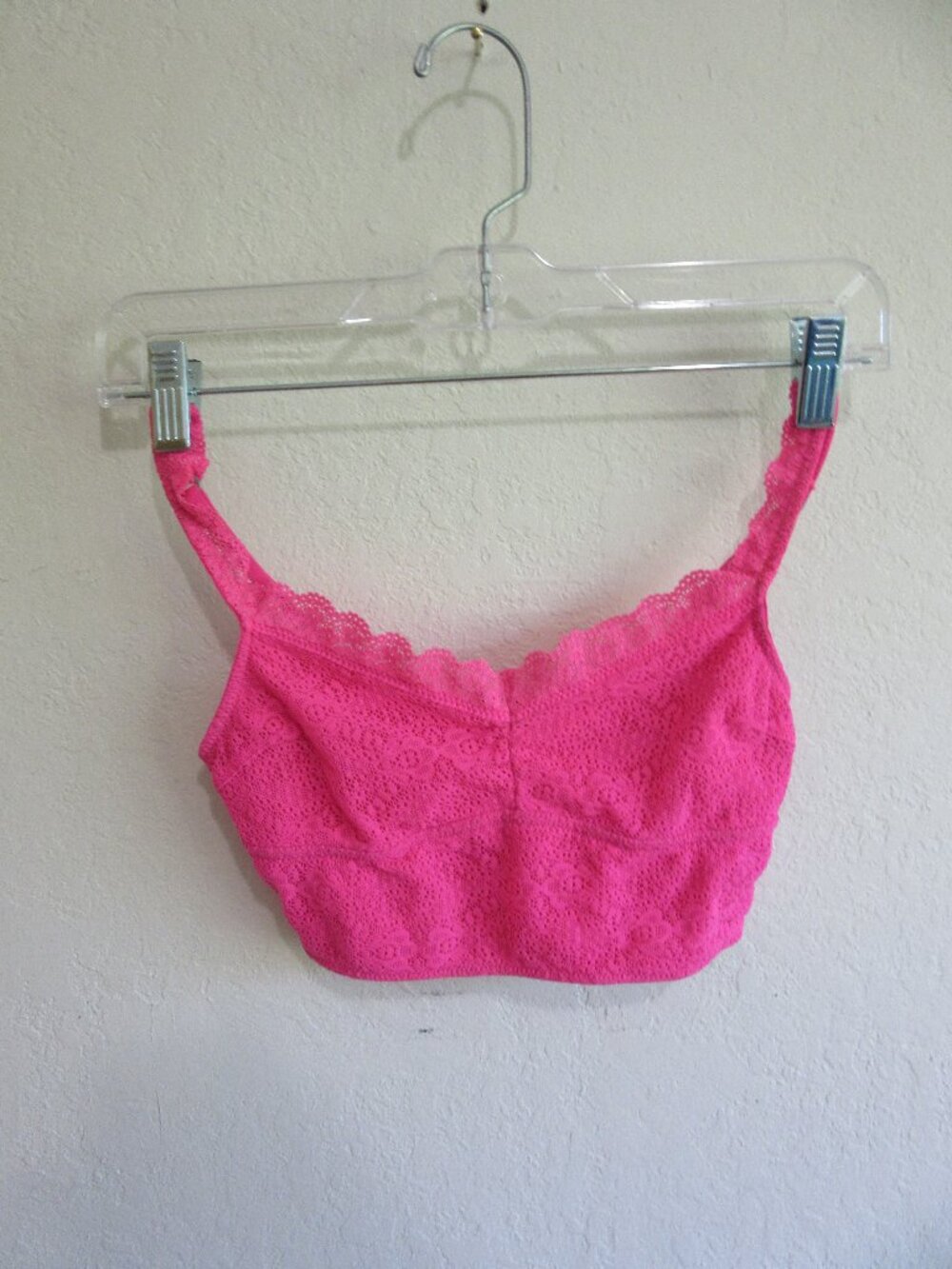 GILLY HICKS Pink Lace XS Unlined Bralette